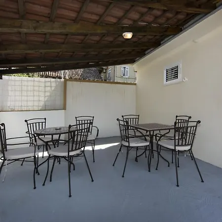 Didovo Imanje Apartment Split